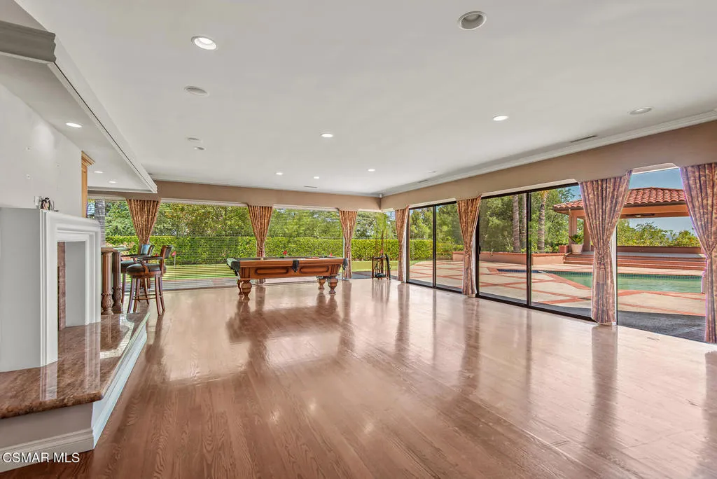 Thousand Oaks, California 91361, United States, 6 Bedrooms Bedrooms, ,6 BathroomsBathrooms,Residential,Active,162925