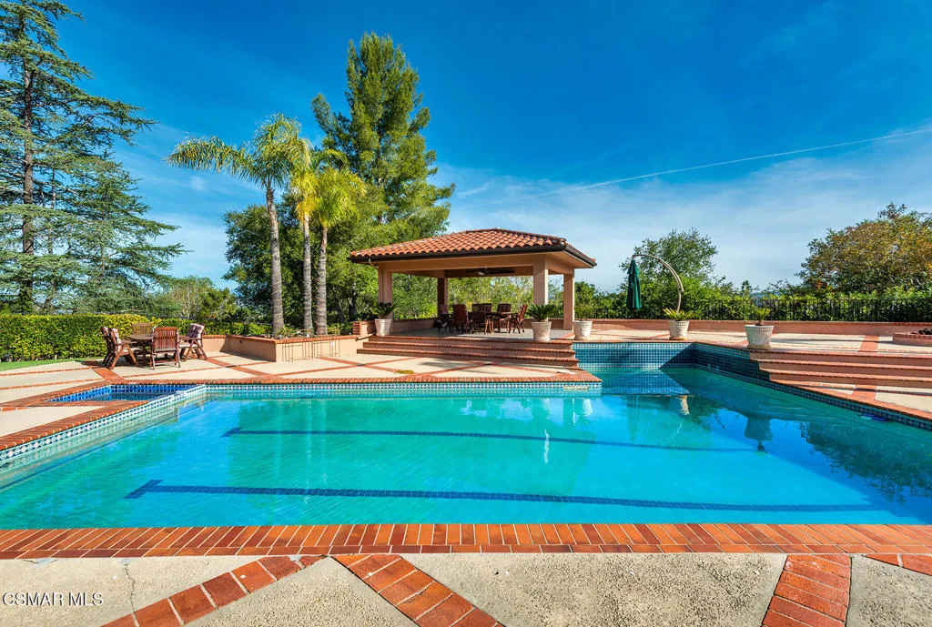 Thousand Oaks, California 91361, United States, 6 Bedrooms Bedrooms, ,6 BathroomsBathrooms,Residential,Active,162925