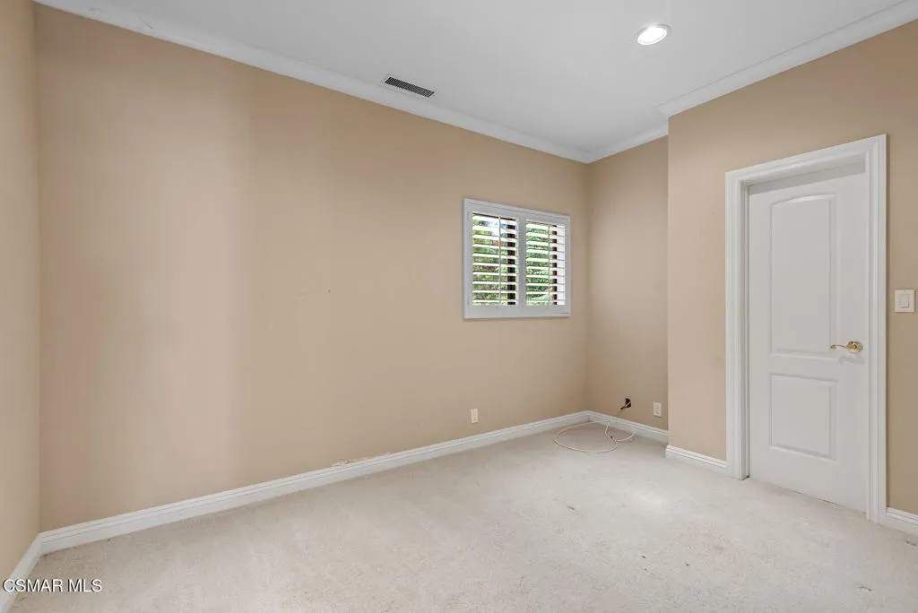 Thousand Oaks, California 91361, United States, 6 Bedrooms Bedrooms, ,6 BathroomsBathrooms,Residential,Active,162925