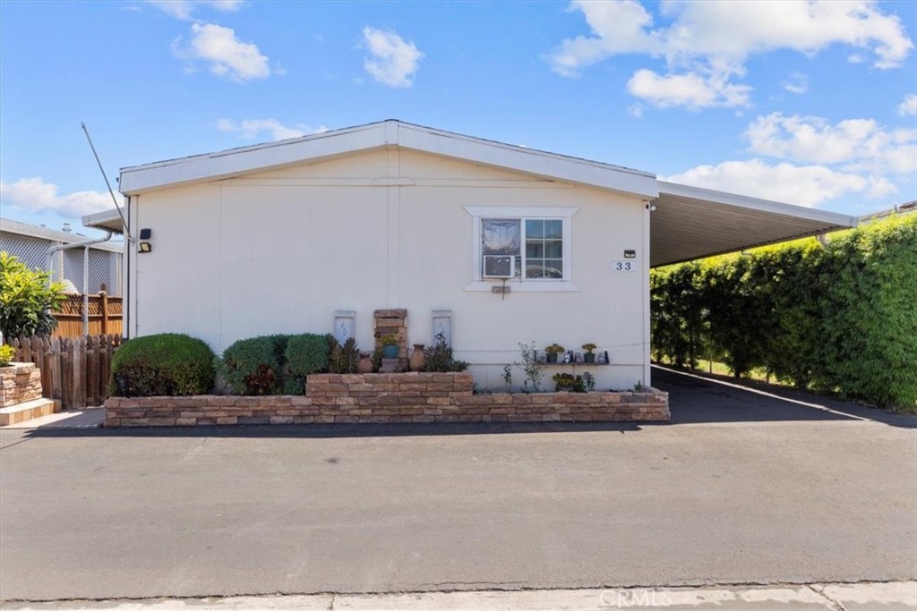 **Welcome to 9080 Bloomfield Ave, Space 33, Cypress, CA 90630**
This spacious and beautifully updated 4-bedroom, 2-bath manufactured home offers over 1,440 sq ft of comfortable living in one of Cypress's most desirable communities. Step inside to discover high ceilings that enhance the open floor plan, creating a light and airy atmosphere throughout. The newly remodeled kitchen features modern finishes, ample counter space, and cabinetry perfect for both everyday living and entertaining.
Enjoy the convenience of 3-car parking, a private storage shed, and a well-maintained outdoor area ideal for relaxing or gardening. Located near top-rated schools, shopping, dining, and easy freeway access, this home is a must-see for those seeking both style and functionality in a vibrant neighborhood.
---