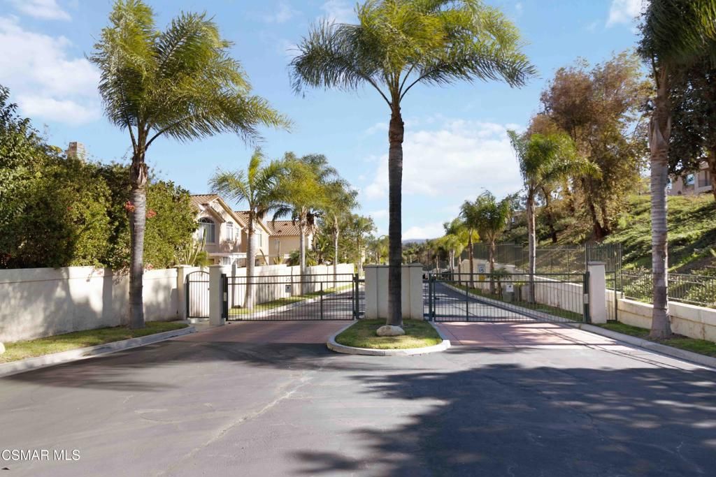 Photo of 117 Macademia Lane, Simi Valley, CA 93065 (MLS # 225005170)