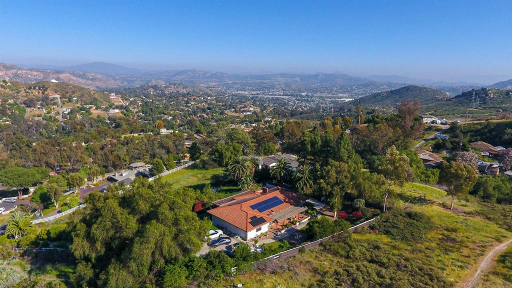 11330 Crazy Horse Dr