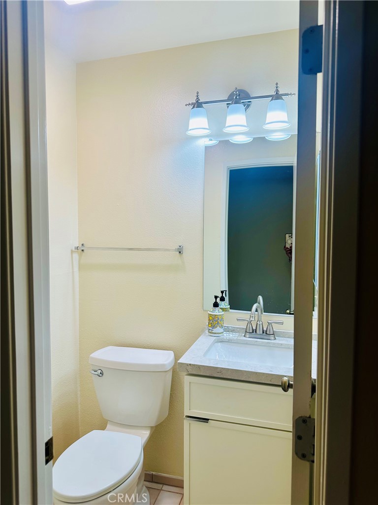 Fashion Walk - Residential Lease