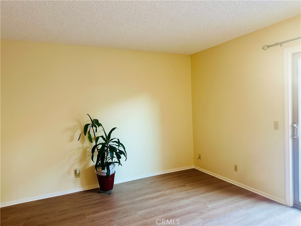 Fashion Walk - Residential Lease