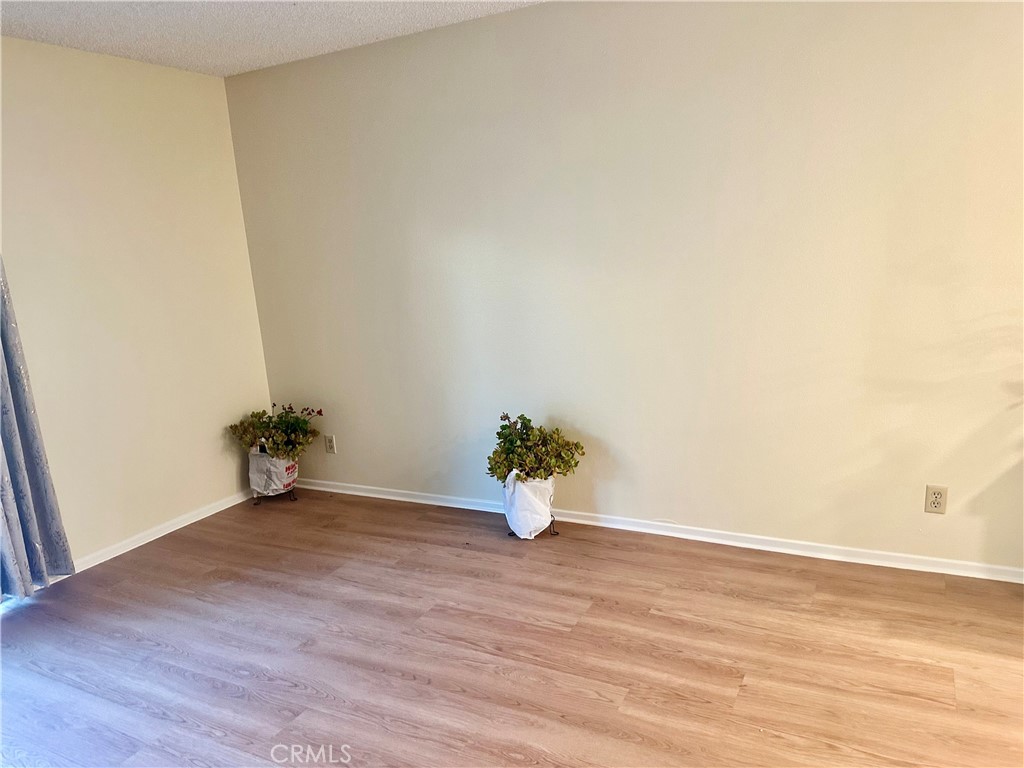 Fashion Walk - Residential Lease