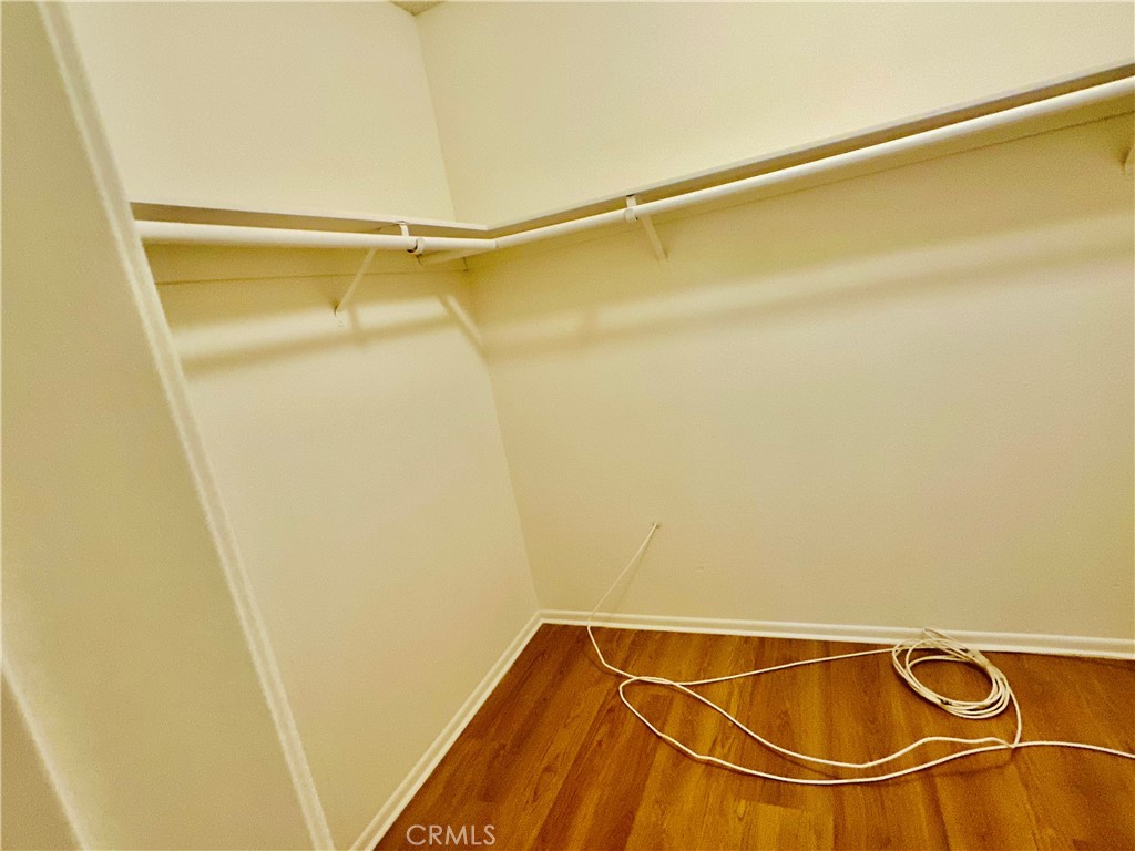 Fashion Walk - Residential Lease