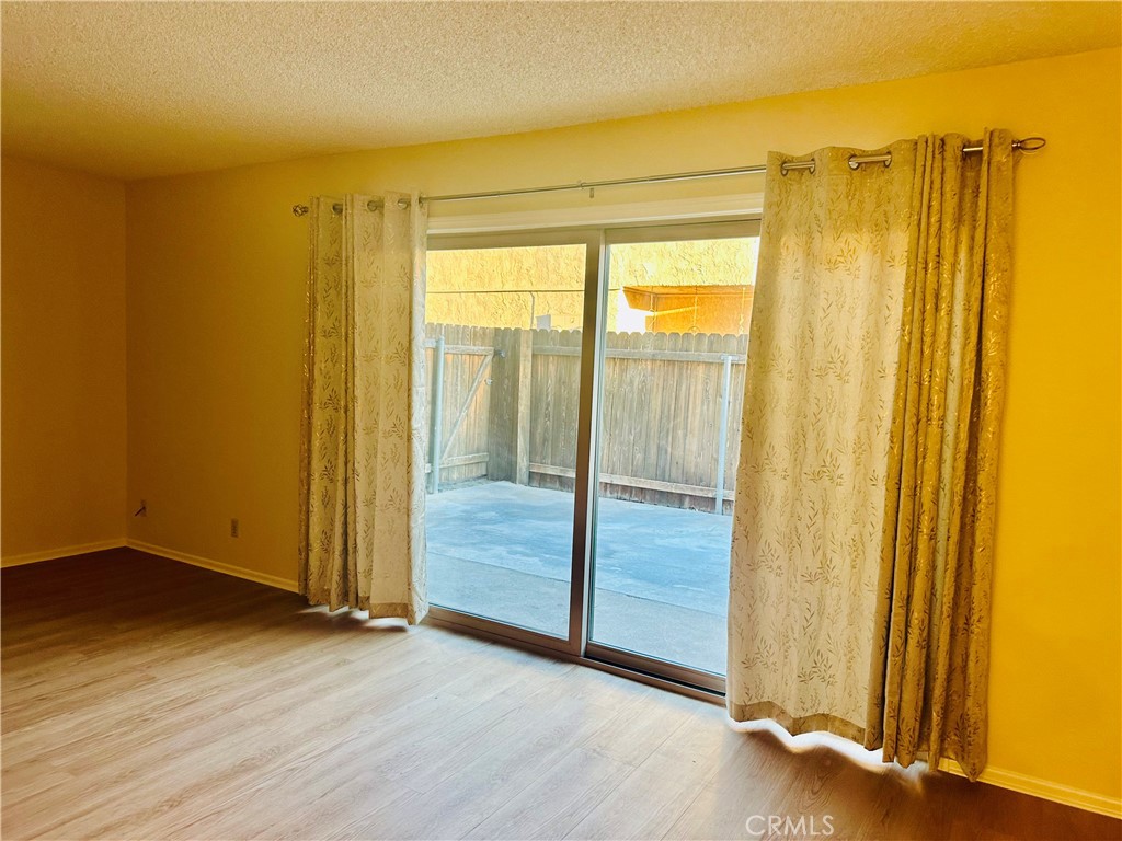 Fashion Walk - Residential Lease