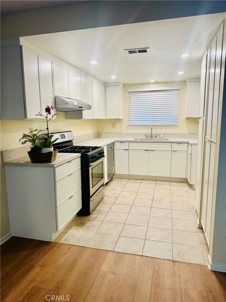 Fashion Walk - Residential Lease