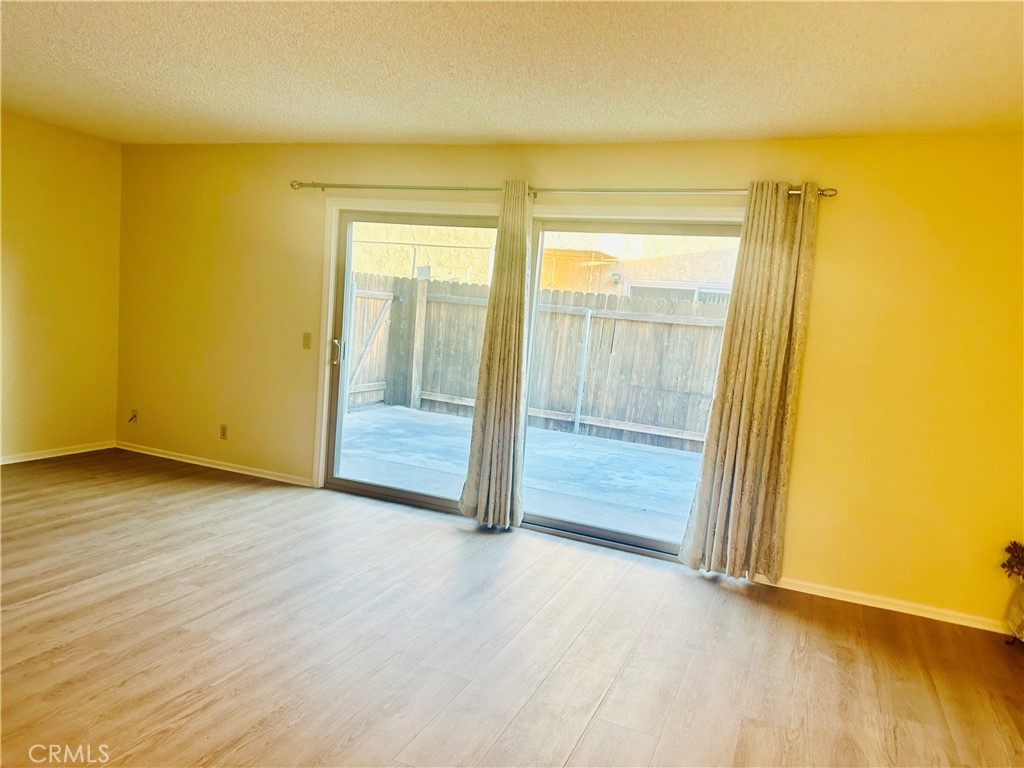 Fashion Walk - Residential Lease