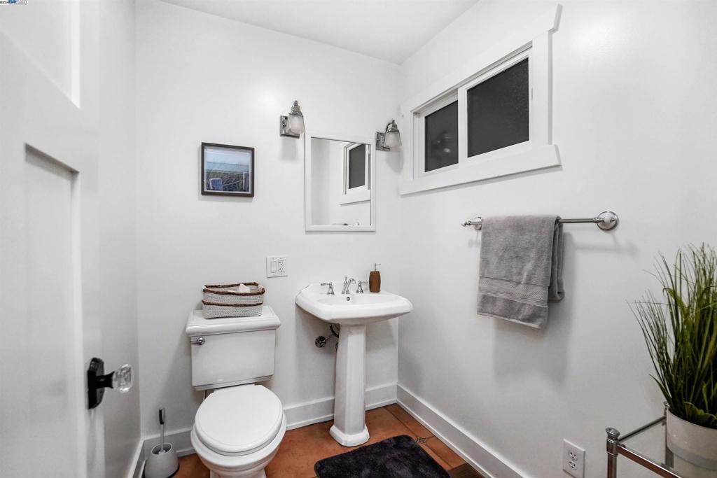 FAIRVIEW - Residential