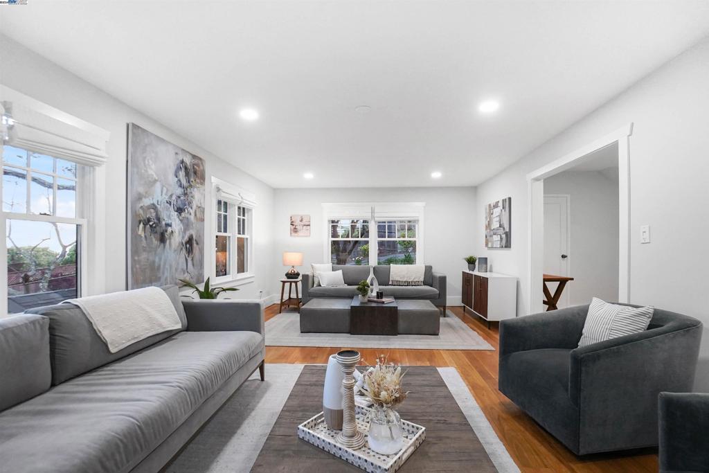 FAIRVIEW - Residential