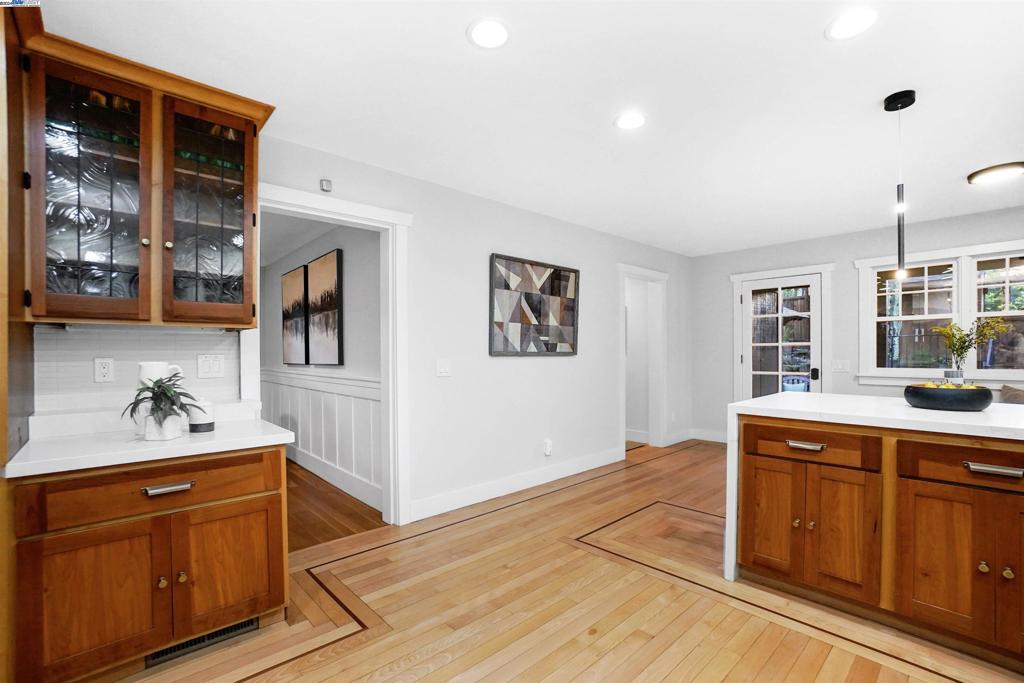 FAIRVIEW - Residential