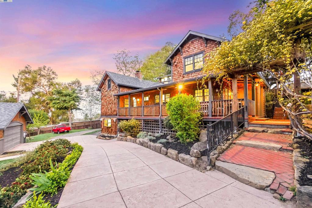 FAIRVIEW - Residential