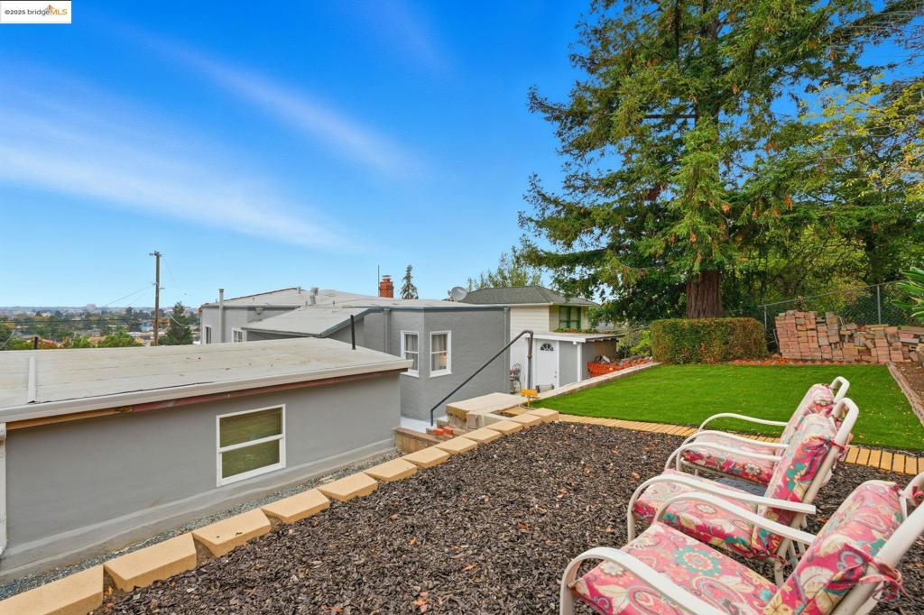 TOLER HEIGHTS - Residential