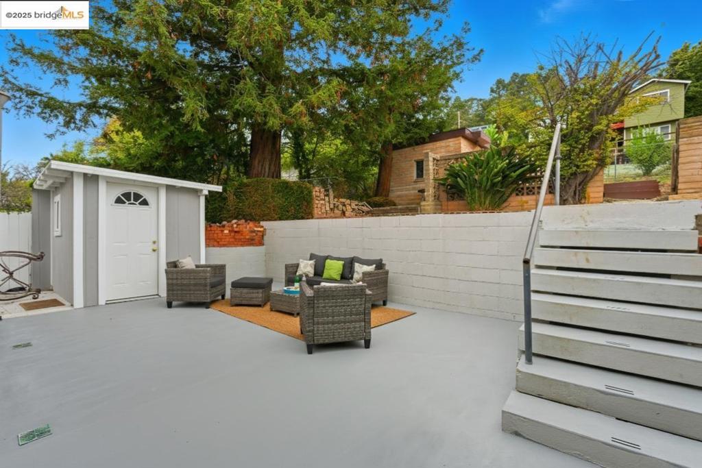 TOLER HEIGHTS - Residential