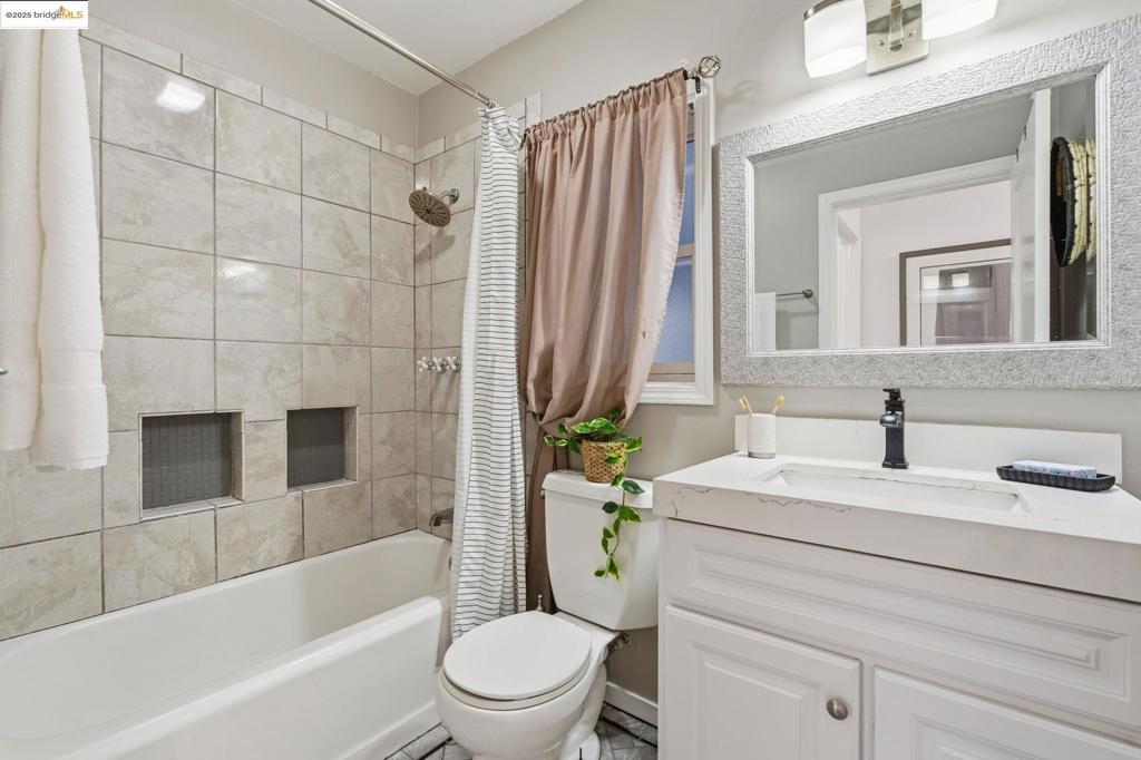 TOLER HEIGHTS - Residential