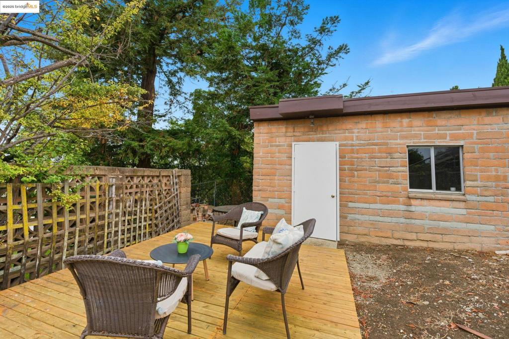 TOLER HEIGHTS - Residential