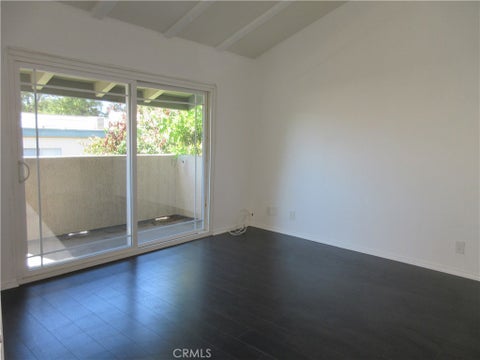 Photo of 10636 Woodley AVE #34, Granada Hills, CA 91344 (MLS # SR26215224)