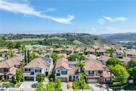 30 Sunswept Mesa, Aliso Viejo, CA 92656 - MLS#: OC26011532
