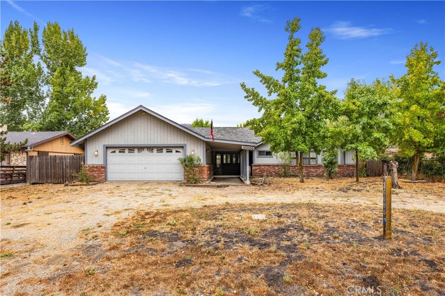 Welcome to the gated community of Bear Valley Springs! Whether you are considering a full time residence or a vacation home, this is

the one for you! Located within walking distance to the golf course and lake! This custom home was lovingly built by the owner and has quality craftmanship2x6 framing on all exterior walls, R-19 insulation all exterior walls, R-30 insulation all ceilings, roof is approximately 8 years old. Beautiful wood vaulted ceilings through out, wood burning stove, central vacuum system, wet bar, all bedrooms are extra large, jacuzzi style tub in master bathroom, spacious kitchen with breakfast area. There is an additional ample sized dining area and a mud/laundry room. This home is on sewer and natural gas, fully fenced 15,000 sq ft lot. The many amenities of BVS will make you feel as though you are on vacation every day! Amenities include a golf course, putting greens and a driving range that are free to residents, a pro shop, pool, tennis and pickle ball courts, equestrian center, miles of riding and hiking trails, cub lake offers fishing, walking and bike paths, basket ball court, play ground and a dog park. 4 Island Lake offers fishing, swimming and small boating and a play ground. Jack's hole is a mecca for wildlife watching! The Whiting community center has an indoor basket ball and hockey court and gym. There is an RC field, shooting range, camp grounds and for fine dining, Oak Tree Country club, the Mulligan Room and Oak Tree Saloon offer casual dining. BVS also has their own fire and police dept. Tehachapi currently has several award winning vineyard for wine tasting too!