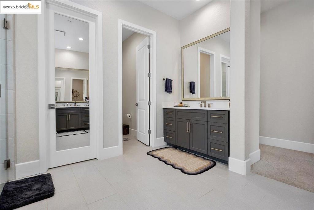 listing image 130720283408871565287