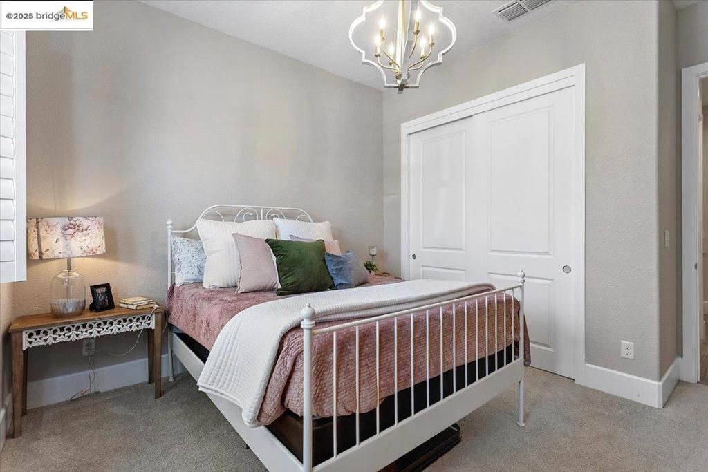 listing image 130721204597740218996