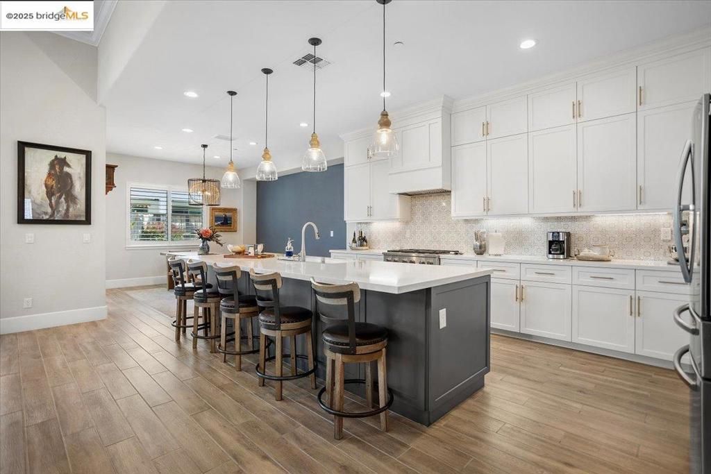 listing image 130728110005825707926