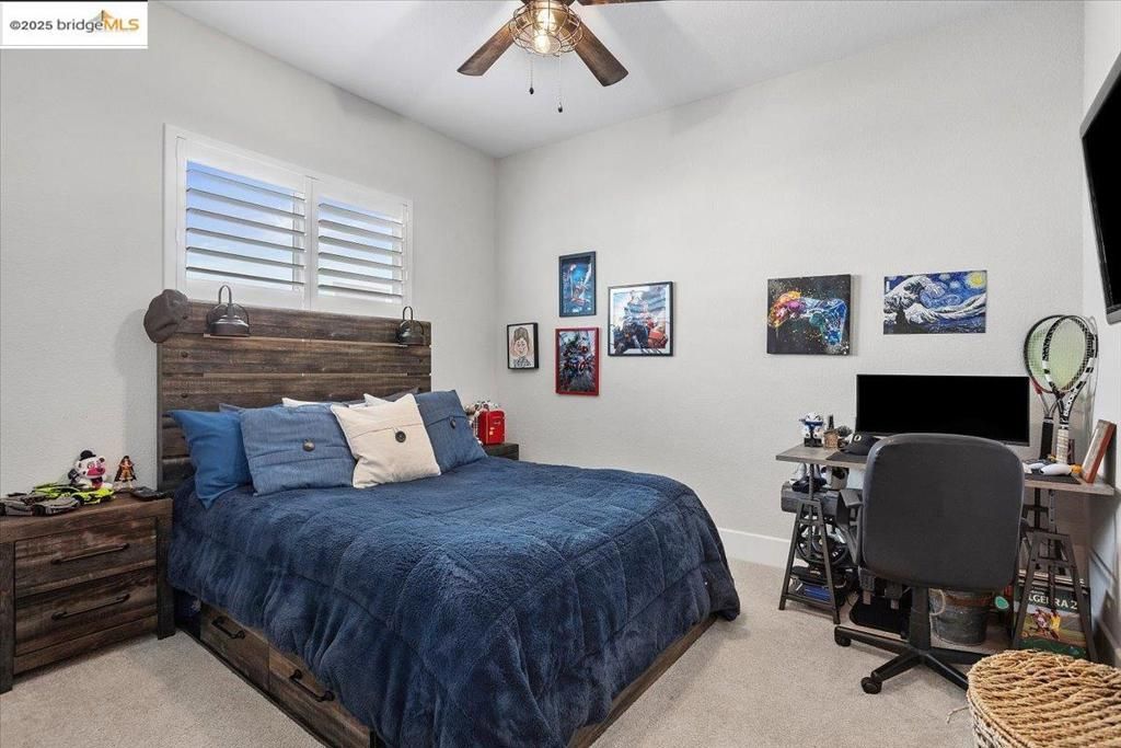 listing image 130720229102660455841