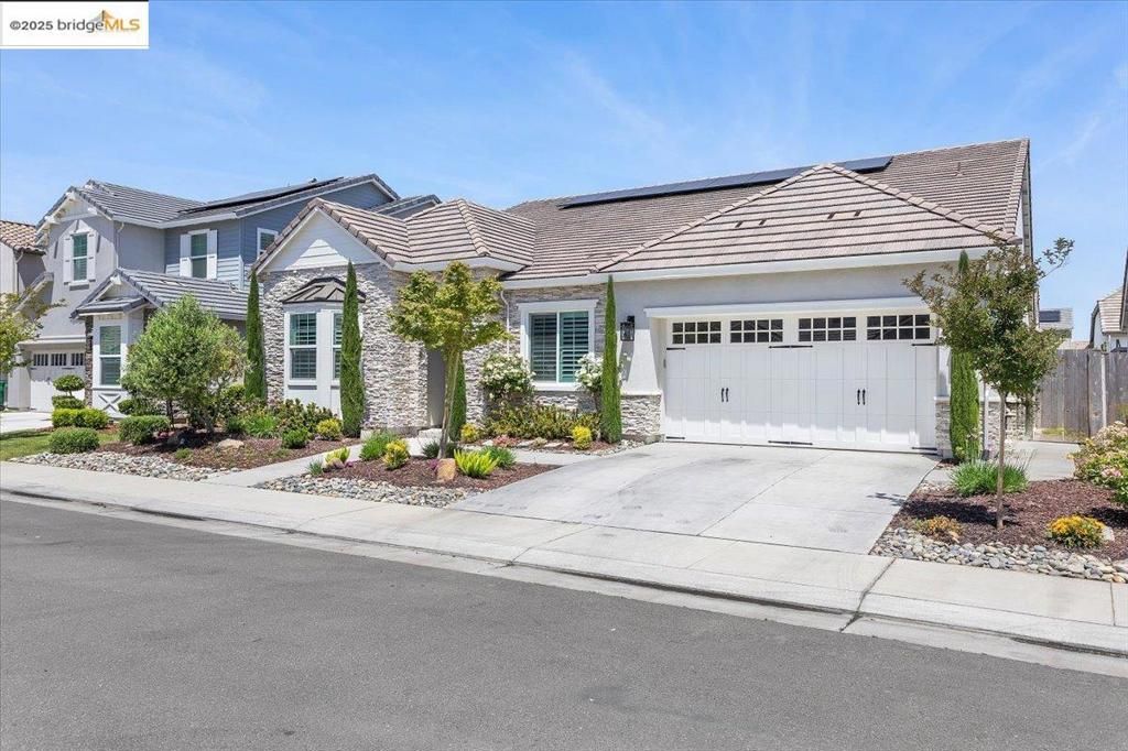 listing image 130720000433329644291