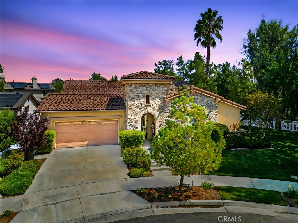 39894 Camden Court