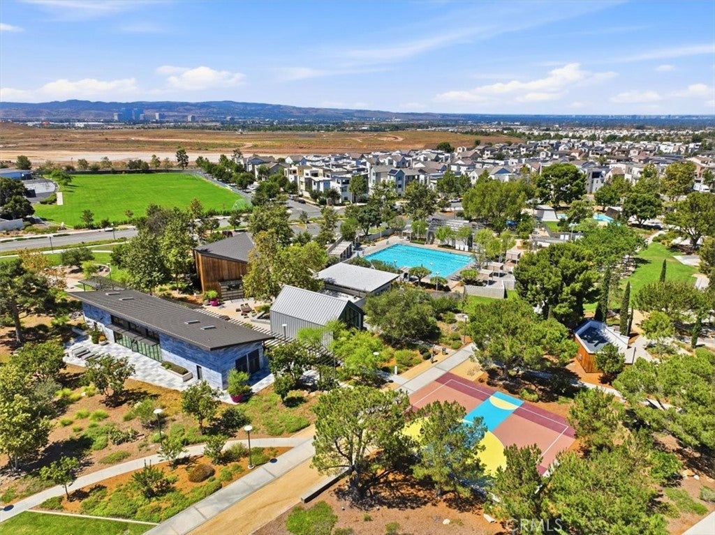 102 Score, Irvine CA 92618 - Photo 35