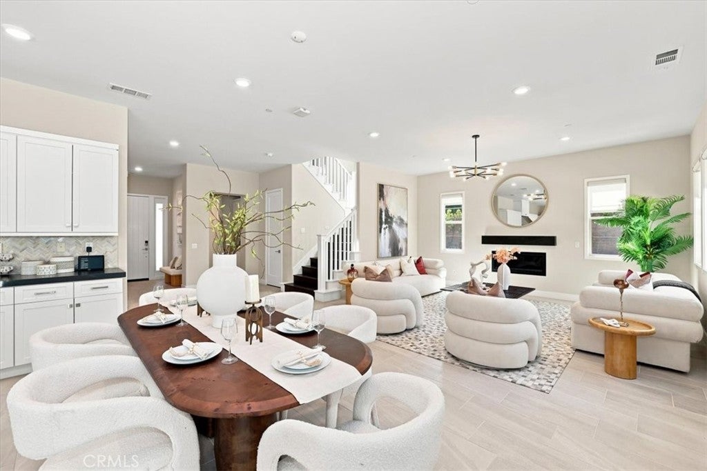 102 Score, Irvine CA 92618 - Photo 11