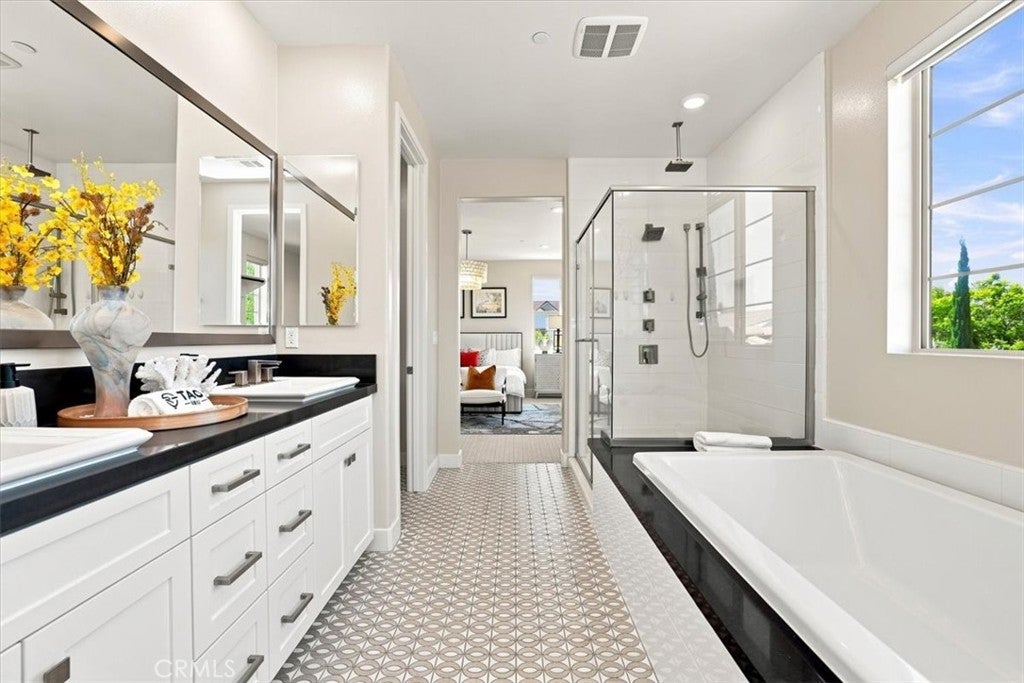 102 Score, Irvine CA 92618 - Photo 22
