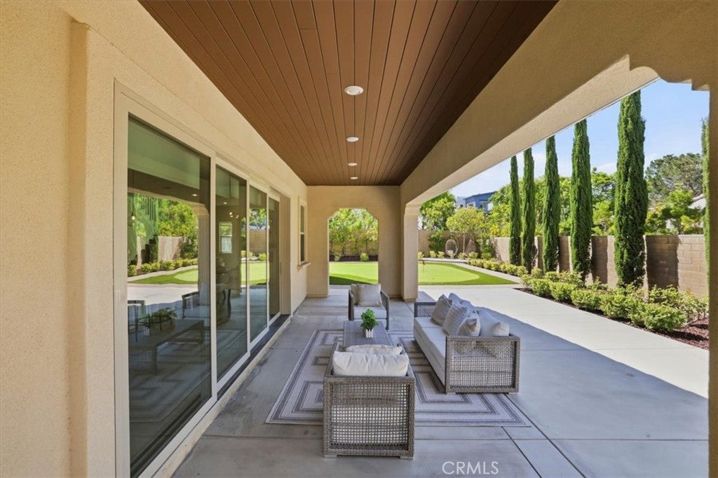 102 Score, Irvine CA 92618 - Photo 12