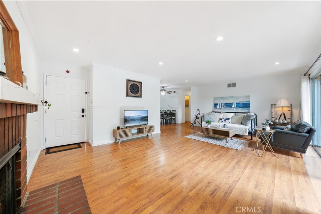 1018 Cabrillo Park H