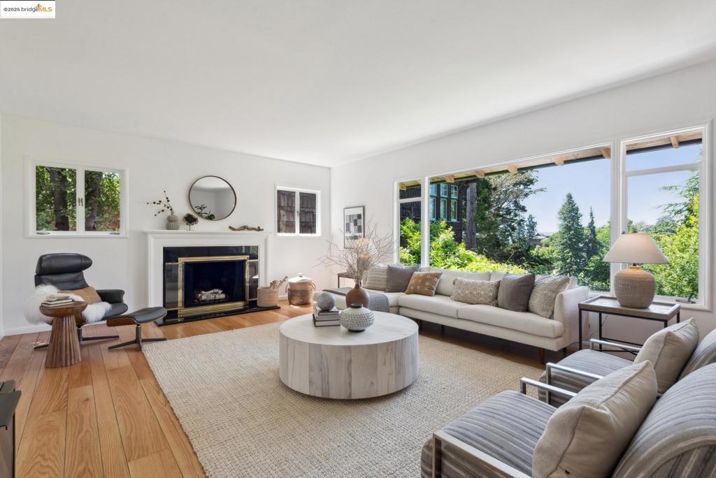 Properties 3 94 El Camino Real