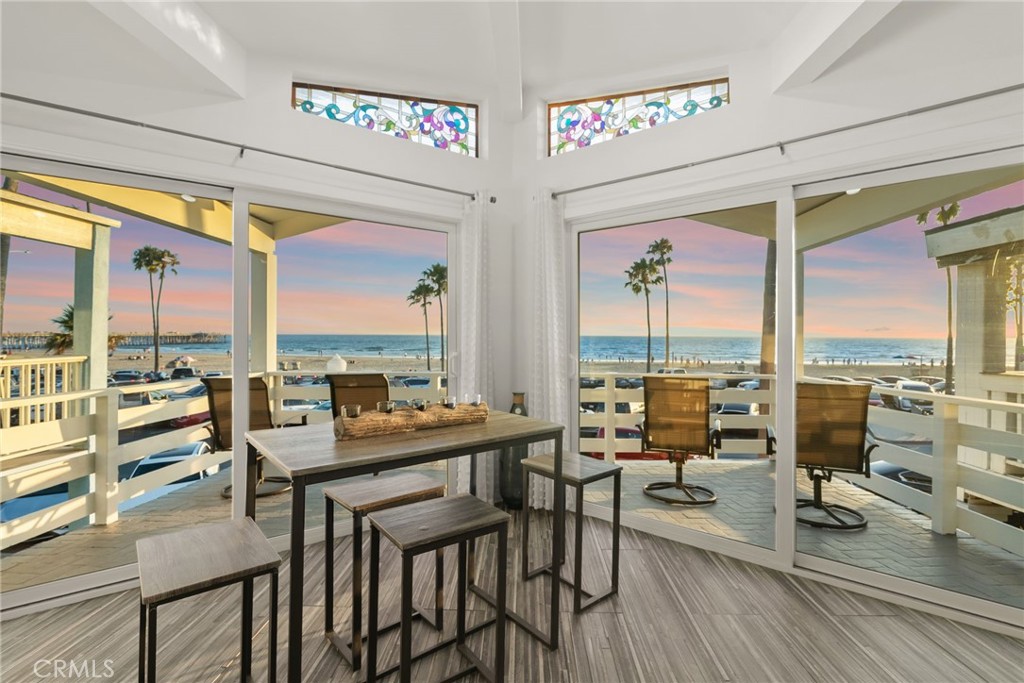 2212 W Oceanfront
