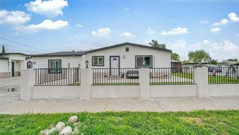 Photo of 14302 Cavell Pl Pl, Baldwin Park, CA 91706 (MLS # WS26036405)