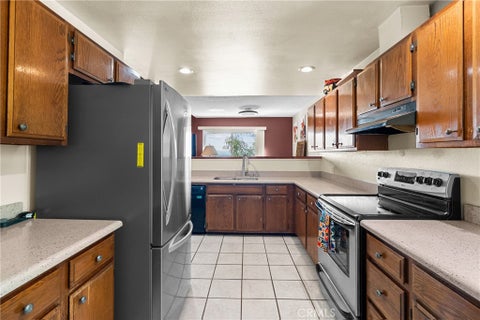 Tiny photo for 23834 Box Canyon Rd RD, West Hills, CA 91304 (MLS # SR26226584)