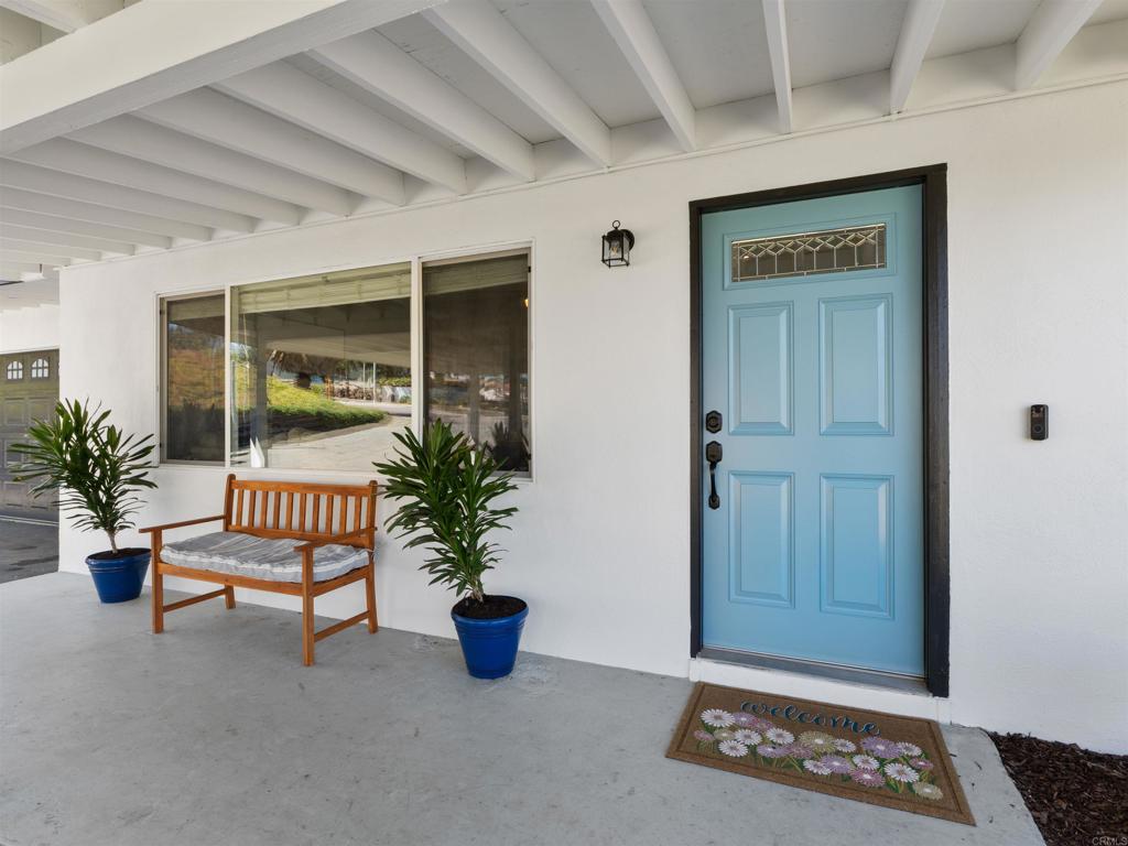 1265 E Fallbrook Street