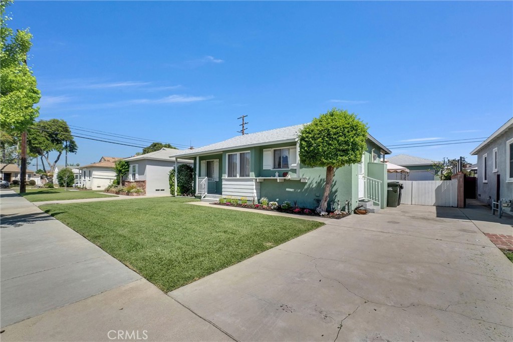 11213 Buell Street