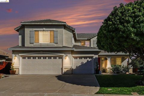 Photo of 5407 5407 Cherokee Way Way, Antioch, CA 94531 (MLS # 41125809)