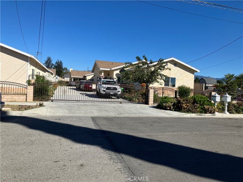 Photo of 17548 Court Street, Fontana, CA 92336 (MLS # WS26184395)