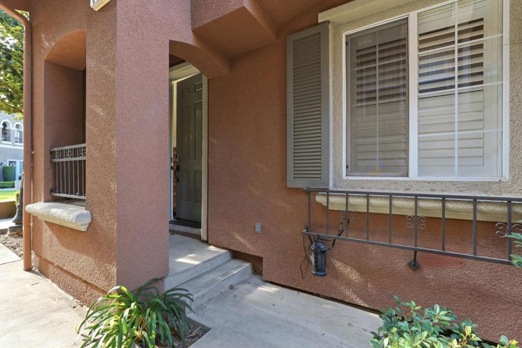 611 Adeline Avenue