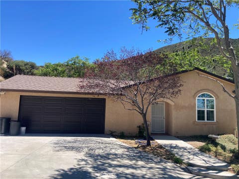 Photo of 40335 Calle Maceta De Flores, Green Valley, CA 91390 (MLS # SR26169333)