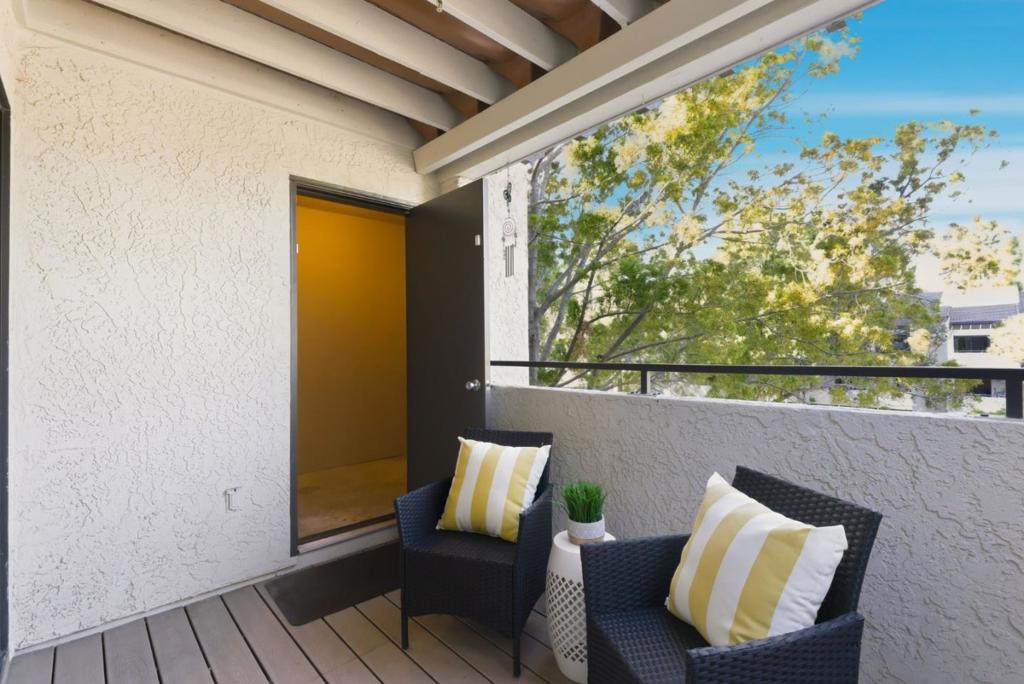 880 E Fremont Avenue 624