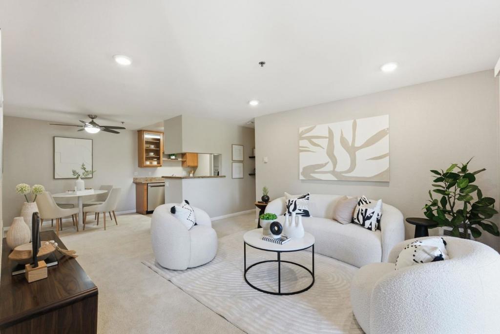 880 E Fremont Avenue 624