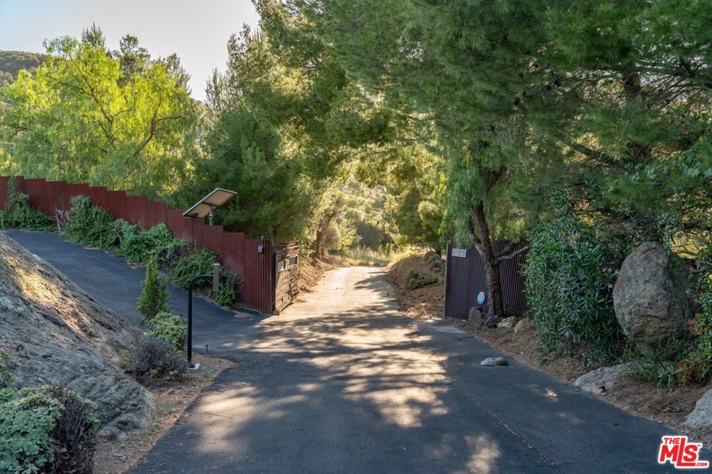 14677 Yerba Buena Road