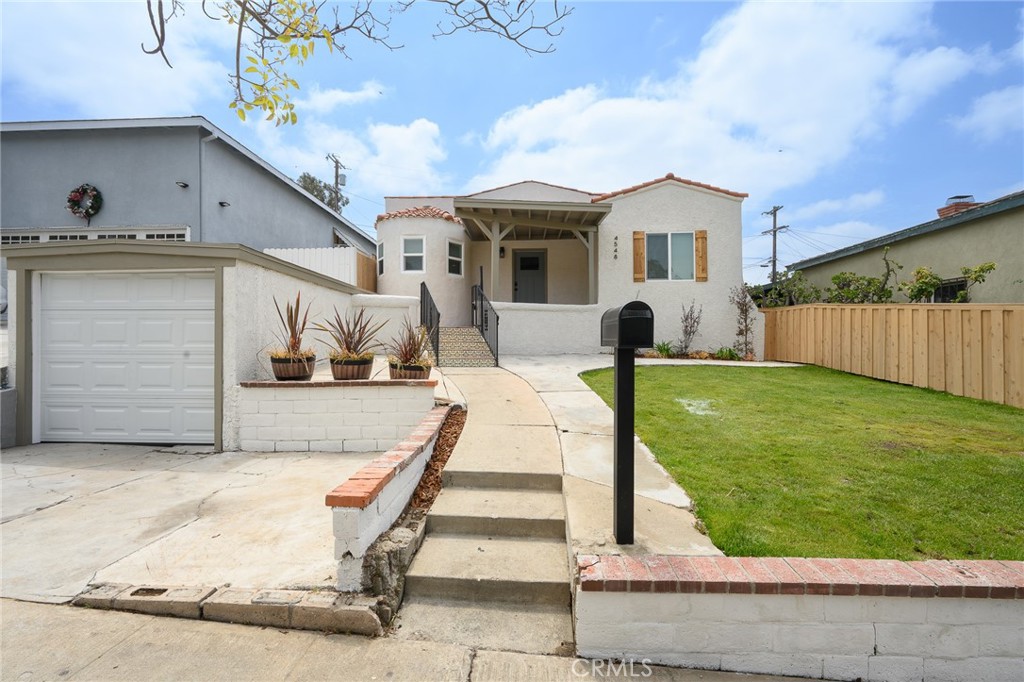 Properties 1 4548 Jade Street