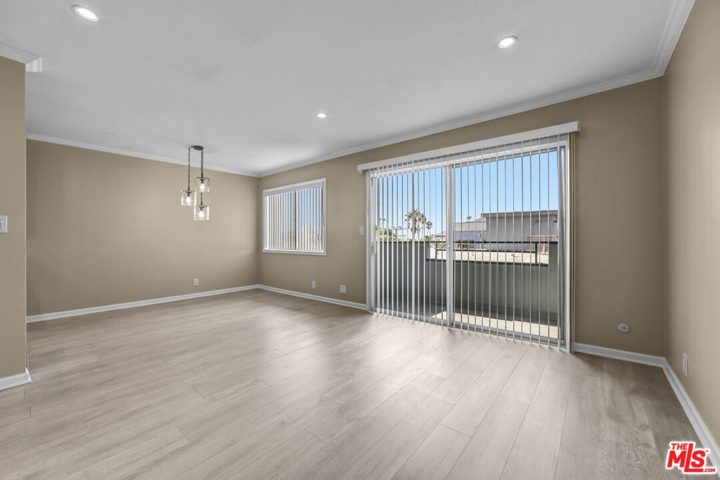 1250 N Kings Road 506